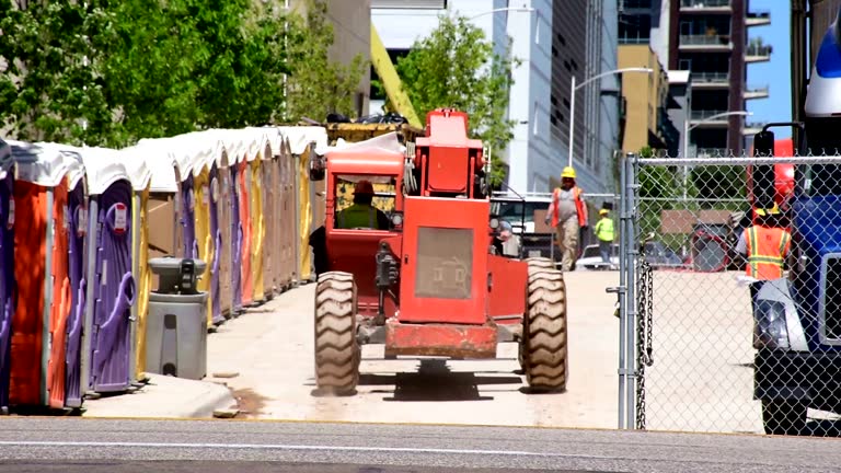 Best Construction Site Portable Toilets  in Oldsmar, FL